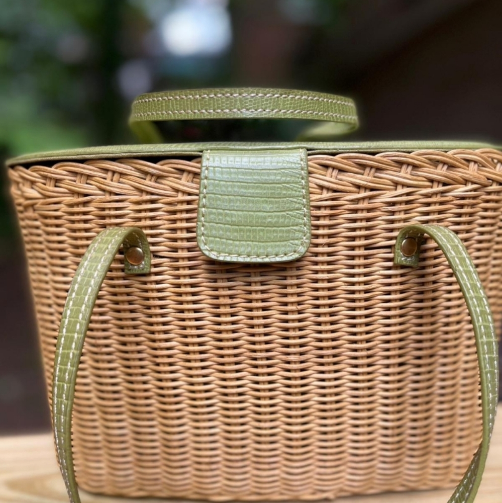 Bath and body works bag. Excellent condition